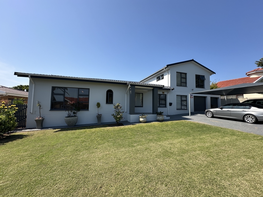 4 Bedroom Property for Sale in Bayview Western Cape